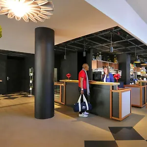 Ibis Bercy Village 3*, Parigi Francia