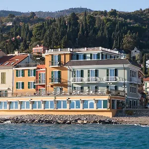 Savoia 3*, Alassio Italia